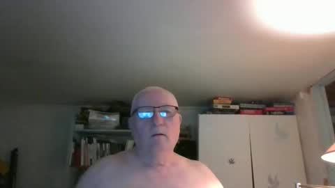 Snapshot of kukken18 chatting on May 2026 07:09:02 PM Kukken18 online show from May 2026 07:09:02 PM