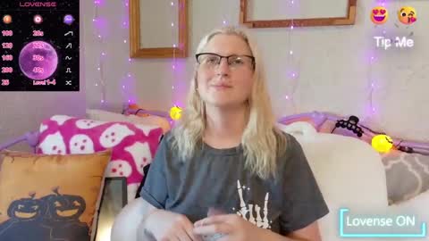 Samantha online show from September 2025 07:19:02 PM