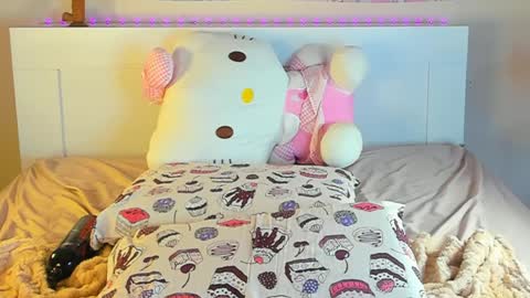 Anna online show from January 2025 10:23:01 PM