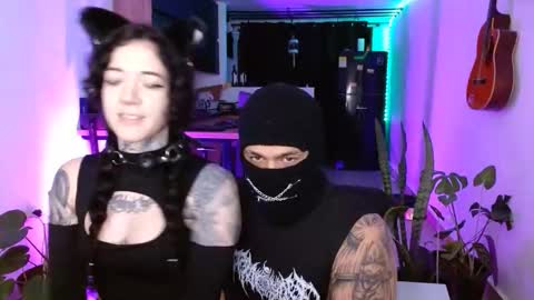 Snapshot of kuro_shir0 chatting on April 2026 01:54:01 AM kuro_shir0 online show from April 2026 01:54:01 AM