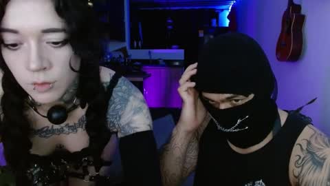 Snapshot of kuro_shir0 chatting on April 2026 02:27:01 AM kuro_shir0 online show from April 2026 02:27:01 AM