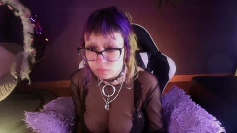 Snapshot of kuromi_purple chatting on June 2026 11:38:01 AM Kuromi online show from June 2026 11:38:01 AM