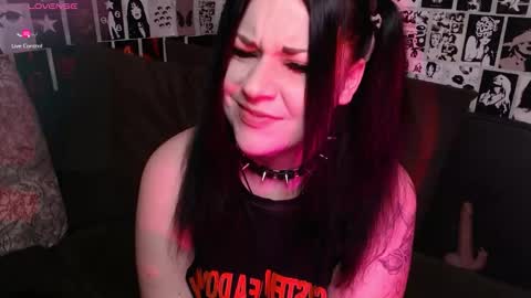 Kvopa online show from November 2025 07:58:01 PM