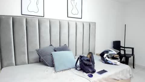 Snapshot of kyla_left chatting on November 2025 01:00:01 PM Wadjett Emmy online show from November 2025 01:00:01 PM