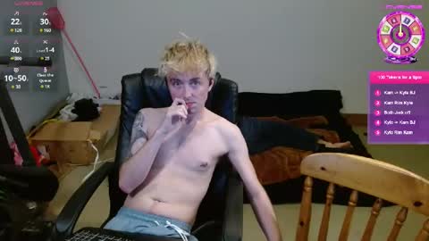 Snapshot of kyle_and_kam chatting on February 2025 10:09:01 PM Kyle and Kam online show from February 2025 10:09:01 PM