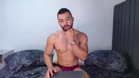 Kyle collinz online show from March 2025 07:06:02 PM