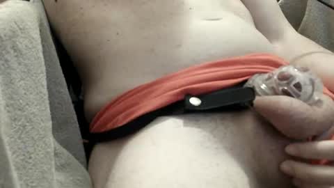 kyleechazz online show from April 2026 11:27:01 PM