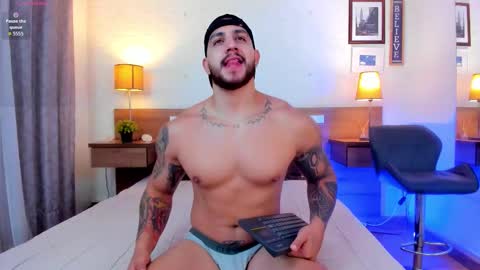 kylenorth_ online show from September 2025 11:43:01 AM