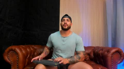 kylenorth_ online show from May 2026 05:10:01 PM