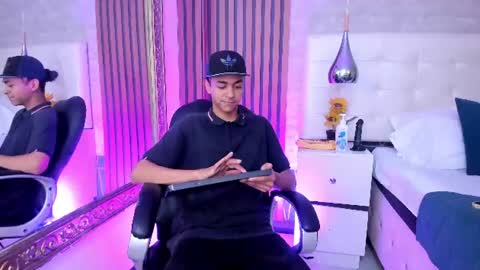 Snapshot of kylepresly chatting on June 2026 04:48:02 AM Kyle online show from June 2026 04:48:02 AM