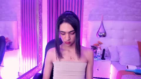 Snapshot of kylepresly chatting on July 2026 04:38:02 AM Kyle online show from July 2026 04:38:02 AM