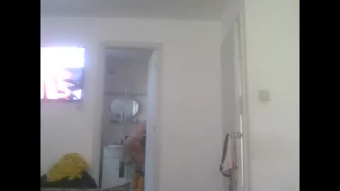 Snapshot of kylestrips4youq chatting on April 2026 11:53:02 AM kylestrips4youq online show from April 2026 11:53:02 AM