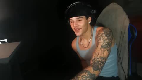 Snapshot of kylewhitedgs chatting on December 2024 02:53:01 AM KyleWhiteDGS online show from December 2024 02:53:01 AM