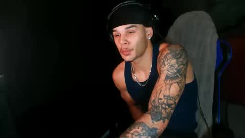 Snapshot of kylewhitedgs chatting on December 2024 04:01:02 AM KyleWhiteDGS online show from December 2024 04:01:02 AM