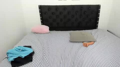 Snapshot of kylie_hot34 chatting on February 2025 07:00:01 PM kylie_hot34 online show from February 2025 07:00:01 PM