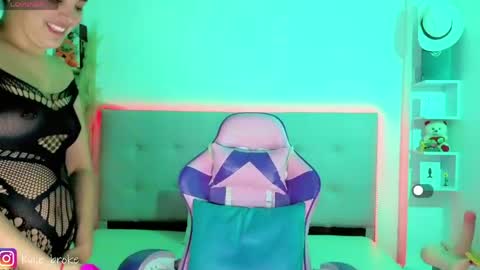 k ylie online show from April 2026 09:04:01 PM