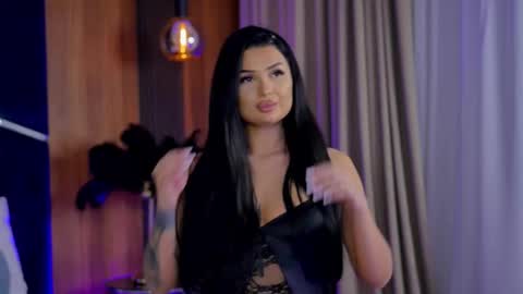 Kylie online show from February 2026 09:51:02 PM