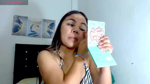Snapshot of kylie_loveee chatting on December 2025 11:20:02 PM Paola online show from December 2025 11:20:02 PM