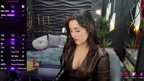 Kylie online show from February 2025 12:43:02 PM