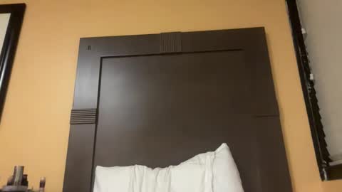 kylie_star30 online show from March 2026 01:28:01 PM