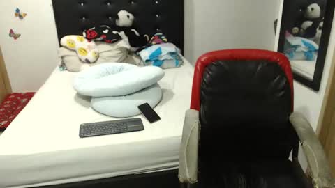 Instagram Kylie switch  followme  buy lovense here online show from October 2025 11:38:01 PM