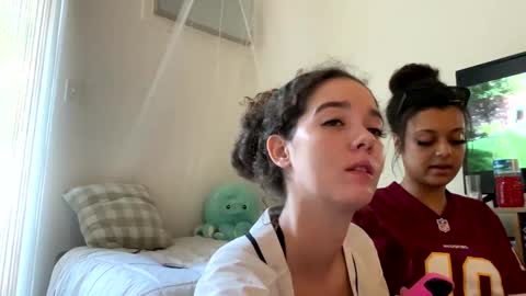 Kylie online show from September 2025 02:28:02 PM