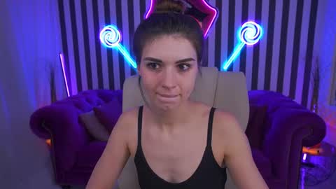 Nicole online show from June 2026 06:34:01 AM