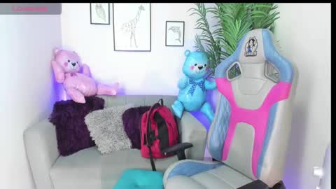 Kyomi online show from February 2025 01:46:02 PM