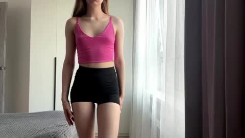 Snapshot of kyragraise chatting on June 2026 06:38:02 AM Kira online show from June 2026 06:38:02 AM