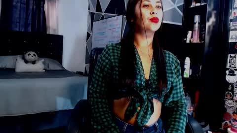 Snapshot of l0lavelvet chatting on April 2026 08:31:01 PM l0lavelvet online show from April 2026 08:31:01 PM