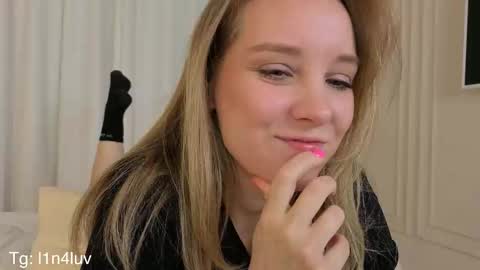 lina online show from November 2025 09:31:02 PM