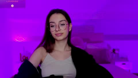 Margo  online show from November 2025 08:52:01 PM