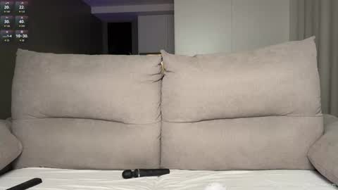 Julie online show from February 2026 01:11:01 AM