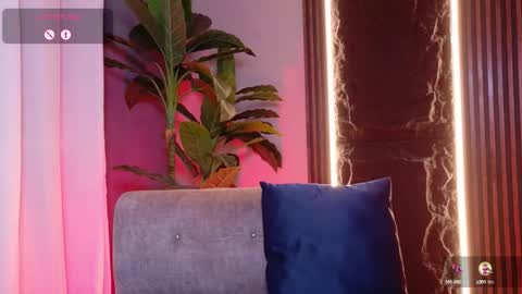 Snapshot of la_diabla_111_ chatting on October 2025 07:14:02 PM Karime online show from October 2025 07:14:02 PM