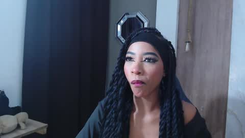 Snapshot of la_gataa_ chatting on May 2026 04:36:02 PM la_gataa_ online show from May 2026 04:36:02 PM