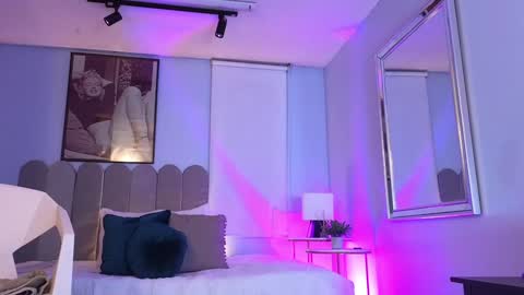 Snapshot of laady_brownn chatting on January 2025 11:21:02 AM Cris online show from January 2025 11:21:02 AM