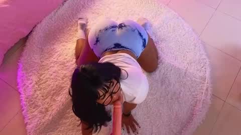 Snapshot of laady_brownn chatting on February 2025 06:19:01 PM Cris online show from February 2025 06:19:01 PM