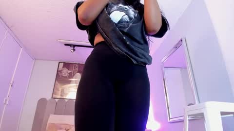 Snapshot of laady_brownn chatting on February 2025 11:36:02 AM Cris online show from February 2025 11:36:02 AM
