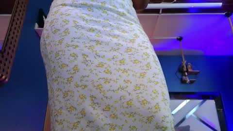 Snapshot of laady_brownn chatting on September 2025 11:58:01 AM Cris online show from September 2025 11:58:01 AM