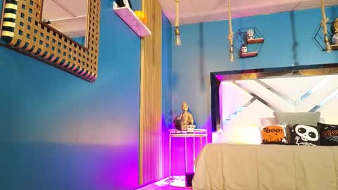 Snapshot of laady_brownn chatting on October 2025 12:02:02 PM Cris online show from October 2025 12:02:02 PM