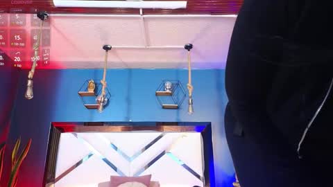 Cris  online show from November 2025 11:16:02 AM