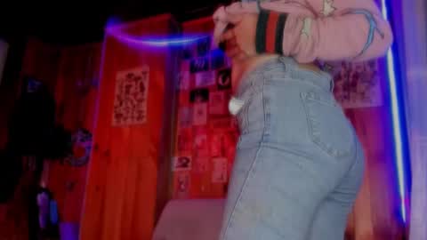 Snapshot of laary_lily chatting on February 2025 02:28:02 AM Laary Lily online show from February 2025 02:28:02 AM