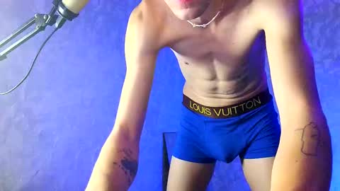 Marco online show from March 2025 01:56:01 AM