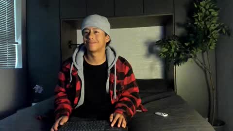 labrinthteasing online show from September 2025 12:41:01 PM