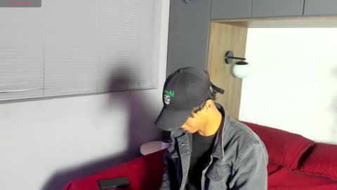 labrinthteasing online show from February 2026 12:04:02 PM