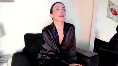 lace_victoria online show from April 2026 02:06:01 AM