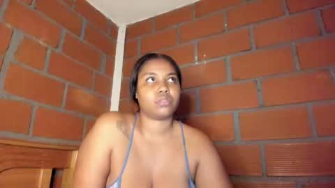 Snapshot of ladahear_ chatting on December 2024 02:27:01 AM Akyra online show from December 2024 02:27:01 AM