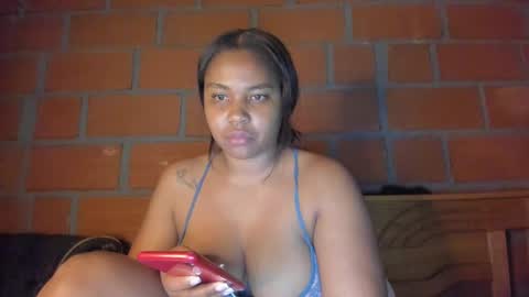 Snapshot of ladahear_ chatting on December 2024 05:28:02 AM Akyra online show from December 2024 05:28:02 AM