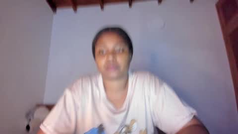 Snapshot of ladahear_ chatting on September 2025 02:55:02 AM Akyra online show from September 2025 02:55:02 AM