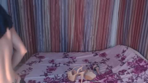 ladiekissesex online show from February 2025 02:35:02 PM